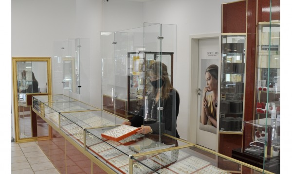 Hygieneschutzscheibe mit Durchreiche S